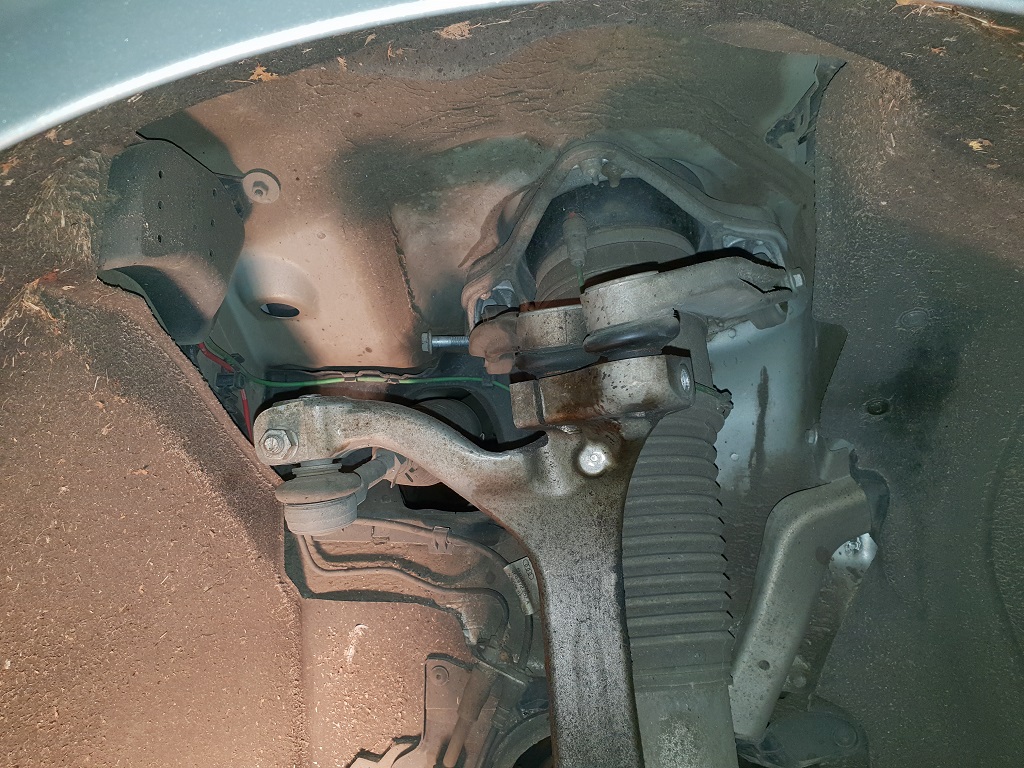 /site/content/projects/reparat_audi/img/02.jpg